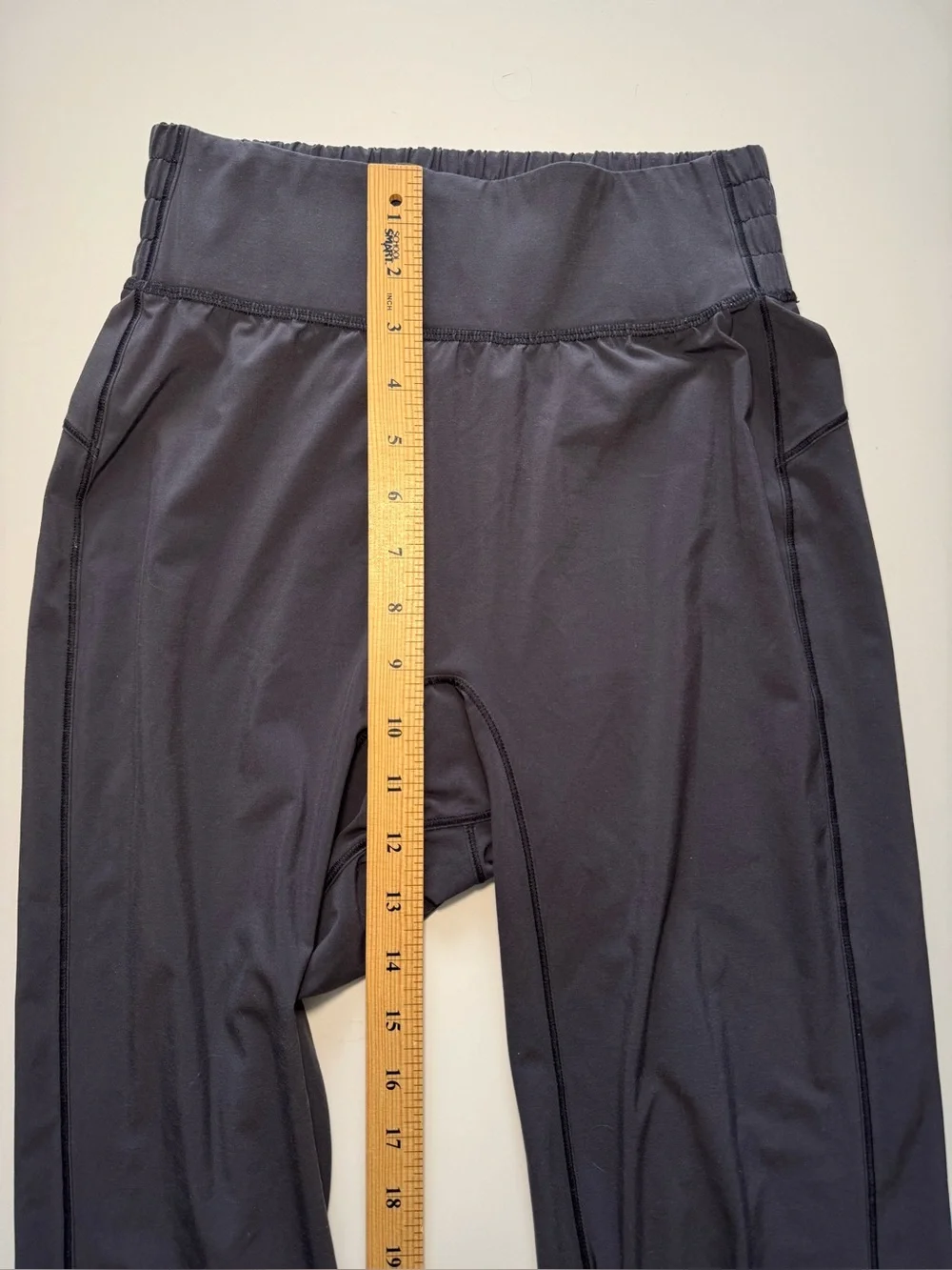 Lululemon Sun Setter Jogger Women’s size 2
